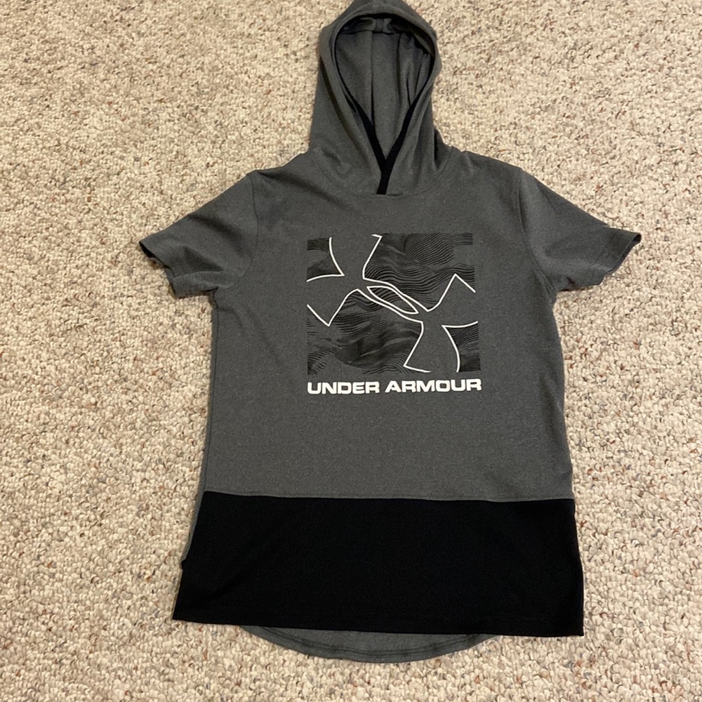 Under Armour Youth Hooded Short-Sleeved “Heat Gear” Shirt